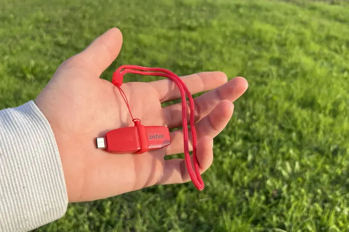 ZEFIRO: The Tiny Wind Controller That Transforms Your Smartphone Into a Musical Instrument