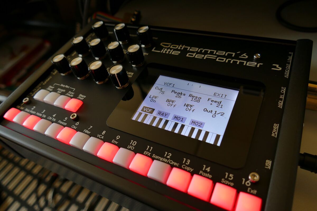Little deFormer 3 Detail View