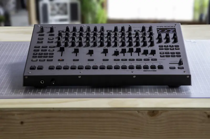 Roland TR-1000 Rhythm Creator
