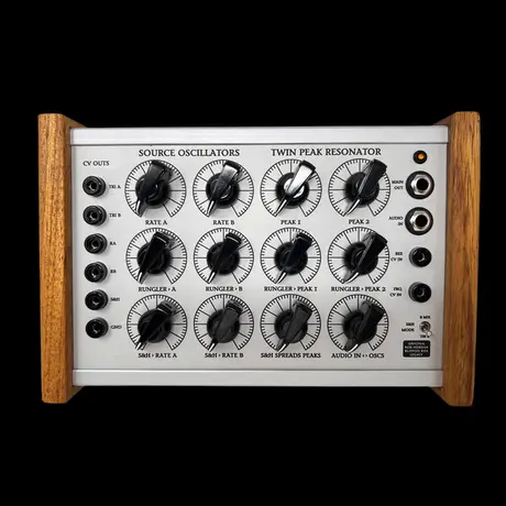 Blippoo Box Legacy with banana connectors