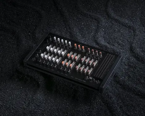 Cyma Forma Alt: A Handcrafted Analog Soundscape Synthesizer from Paris