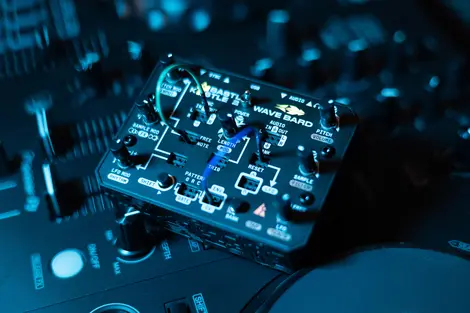 Kastle 2 Wave Bard: Patchable Sample Player Where Beats Emerge Naturally