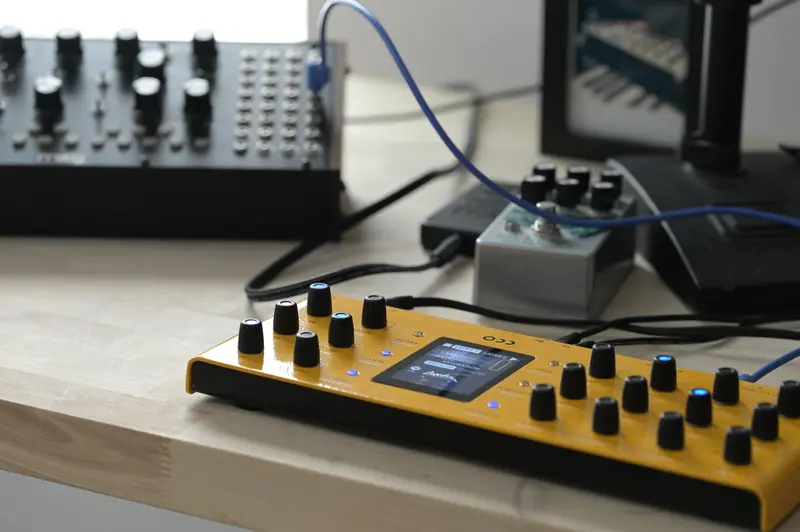 Oddment ODD-1 granular synthesizer